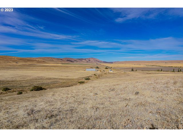 1602 CENTERVILLE Hwy, Centerville, WA 98613