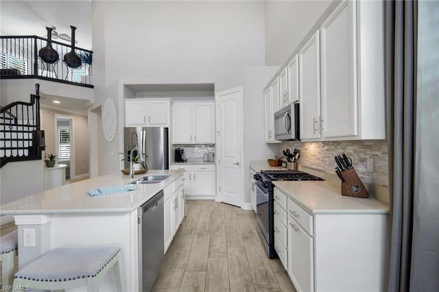 7209 Wilton DR, Naples, FL 34109