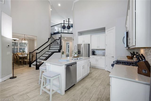 7209 Wilton DR, Naples, FL 34109