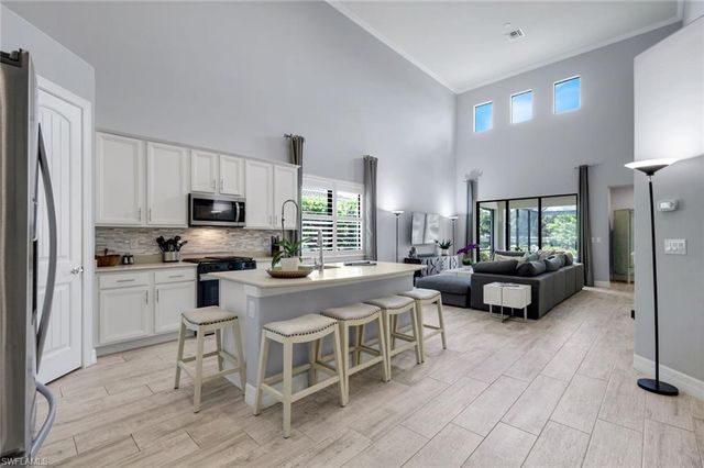 7209 Wilton DR, Naples, FL 34109