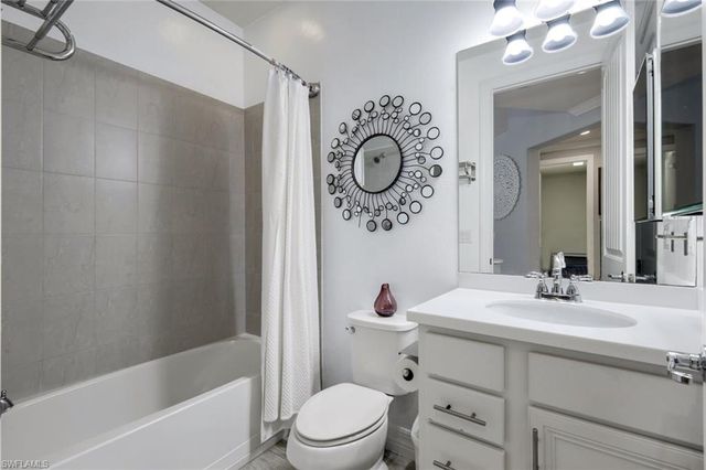 7209 Wilton DR, Naples, FL 34109