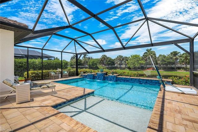 7209 Wilton DR, Naples, FL 34109