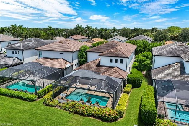7209 Wilton DR, Naples, FL 34109