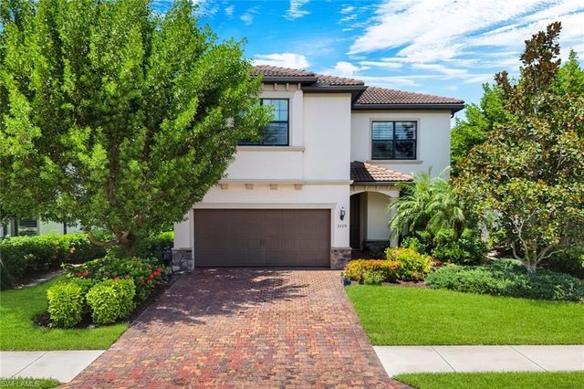 7209 Wilton DR, Naples, FL 34109