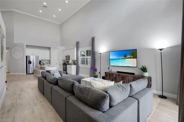 7209 Wilton DR, Naples, FL 34109