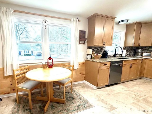 2 Battery, Lysander, NY 13027