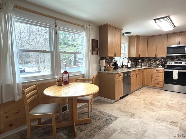 2 Battery, Lysander, NY 13027