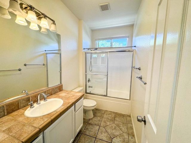 9400 Trolio Way, Elk Grove, CA 95624