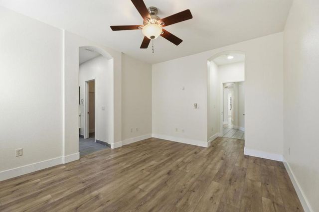 9400 Trolio Way, Elk Grove, CA 95624