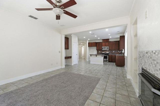 9400 Trolio Way, Elk Grove, CA 95624