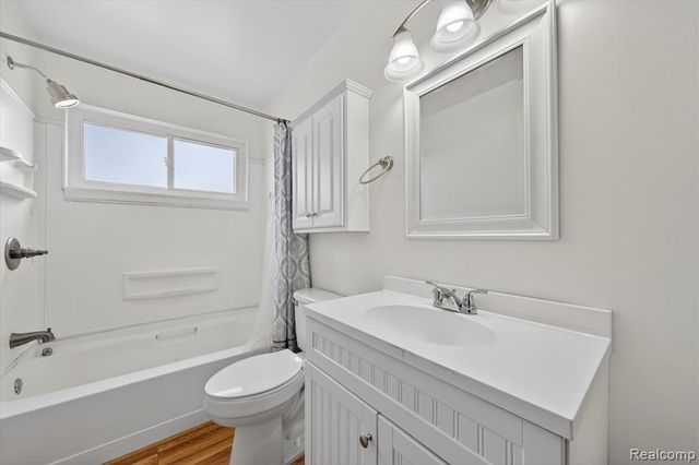 16672 Drake Street, Southgate, MI 48195