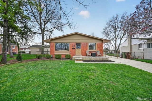 16672 Drake Street, Southgate, MI 48195