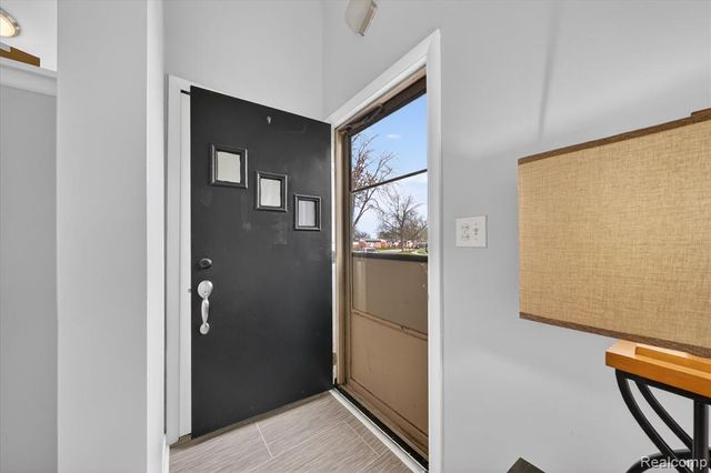 16672 Drake Street, Southgate, MI 48195