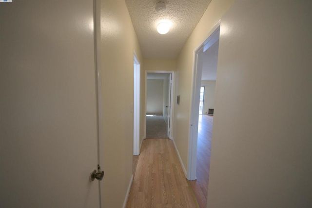 1060 Oak Grove Road, Concord, CA 94518