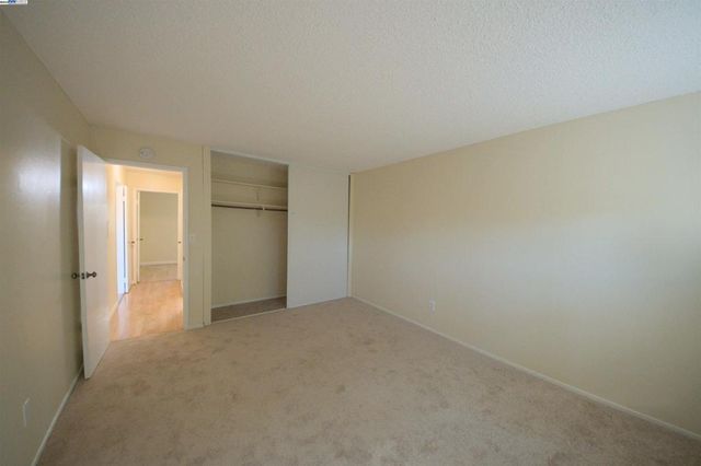 1060 Oak Grove Road, Concord, CA 94518