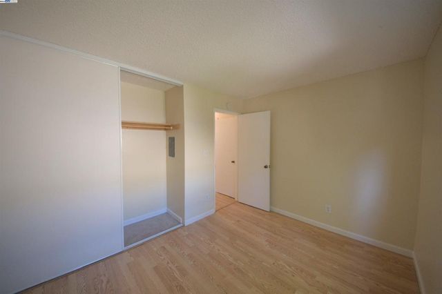1060 Oak Grove Road, Concord, CA 94518