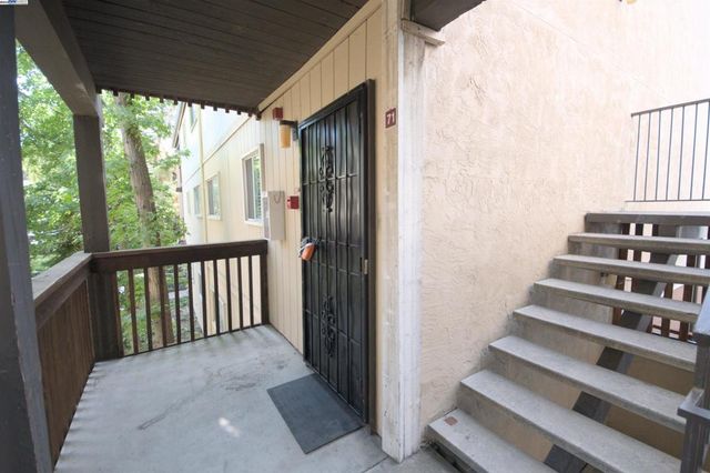 1060 Oak Grove Road, Concord, CA 94518