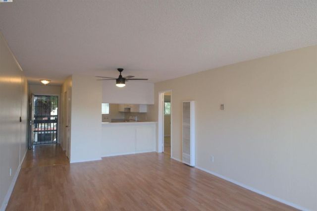 1060 Oak Grove Road, Concord, CA 94518