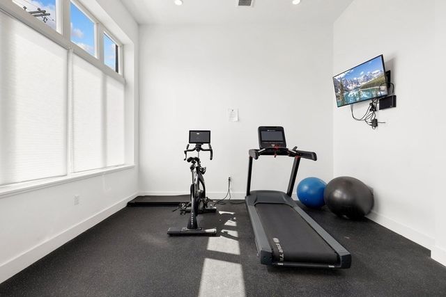 50 Hichborn St 310, Boston, MA 02135