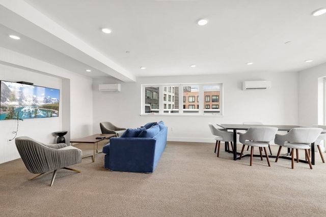 50 Hichborn St 310, Boston, MA 02135