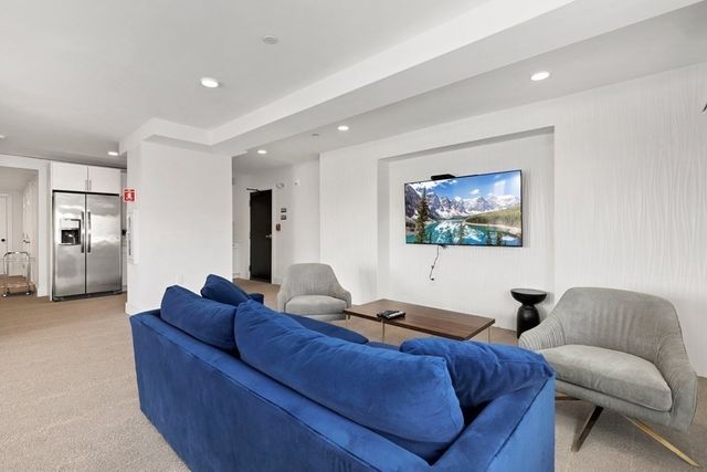 50 Hichborn St 310, Boston, MA 02135