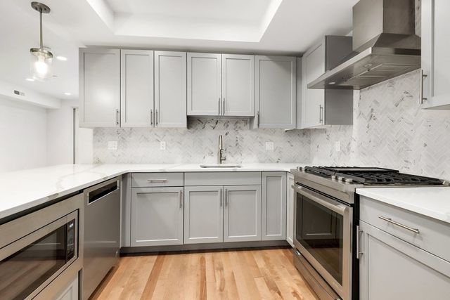 50 Hichborn St 310, Boston, MA 02135