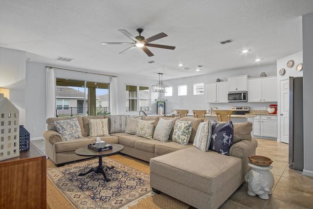 10568 SW Cambria Lane, Port St Lucie, FL 34987
