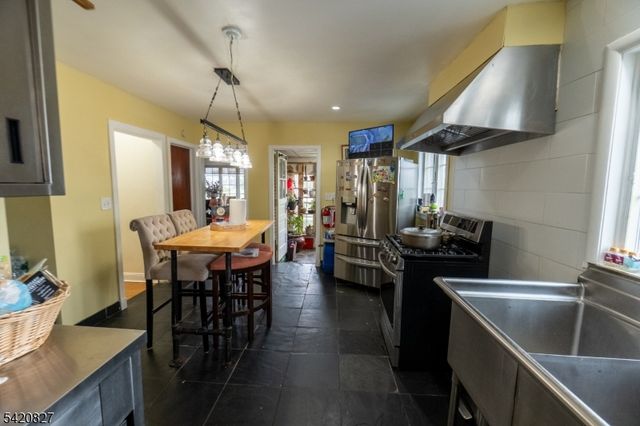 120 S Prospect Ave, Hackensack City, NJ 07601