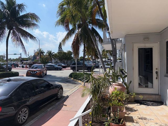 4201 Indian Creek Dr 2, Miami Beach, FL 33140