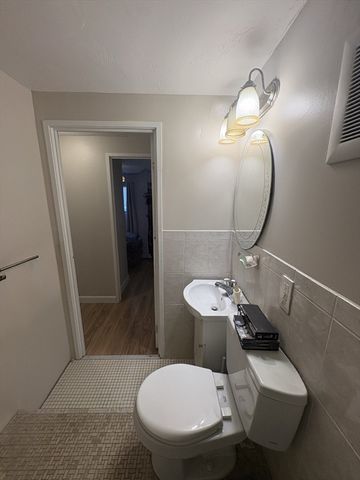 12 Ellery 306, Cambridge, MA 02138