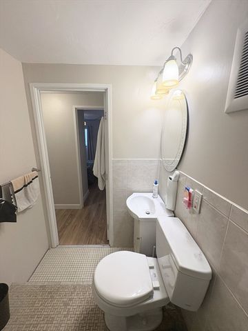 12 Ellery 306, Cambridge, MA 02138