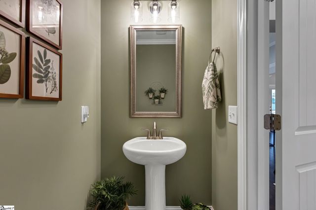 401 Chillingham Court, Fountain Inn, SC 29644