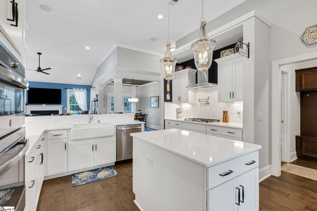 401 Chillingham Court, Fountain Inn, SC 29644