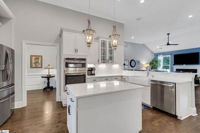 401 Chillingham Court, Fountain Inn, SC 29644