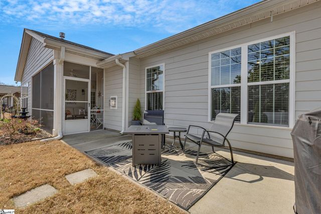 401 Chillingham Court, Fountain Inn, SC 29644