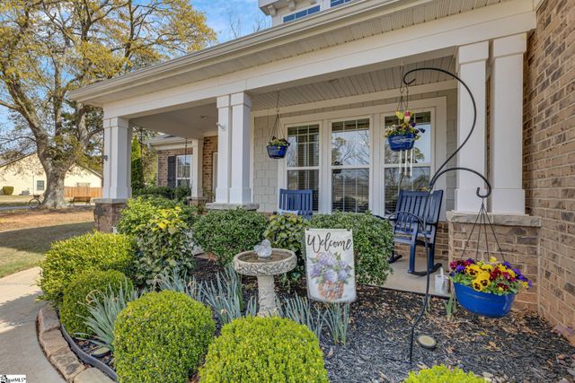 401 Chillingham Court, Fountain Inn, SC 29644