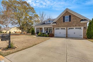 401 Chillingham Court, Fountain Inn, SC 29644