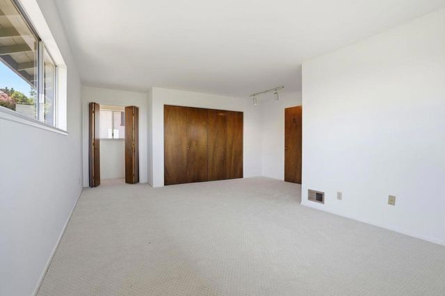 3950 Brookline Way, Redwood City, CA 94062