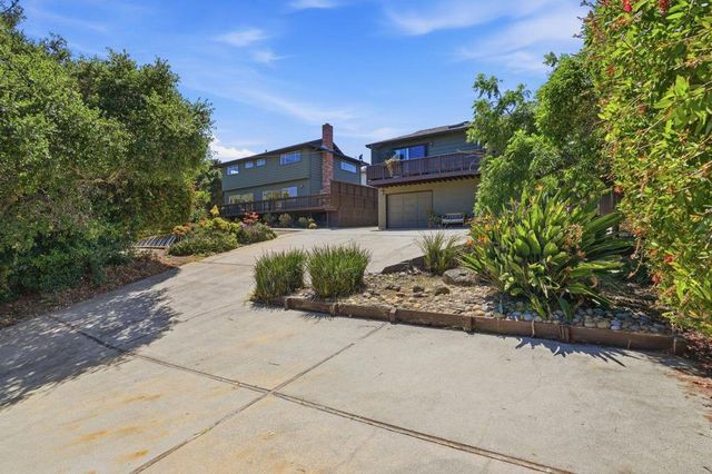 3950 Brookline Way, Redwood City, CA 94062