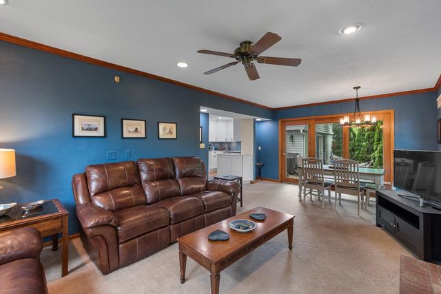 9125 N Meadowlark LANE, Bayside, WI 53217