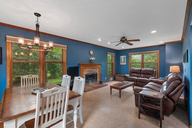 9125 N Meadowlark LANE, Bayside, WI 53217