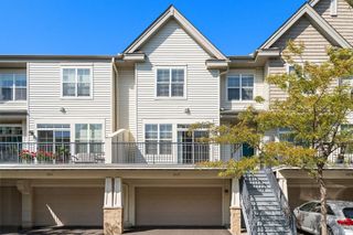 8025 Larch Lane N 170, Maple Grove, MN 55369
