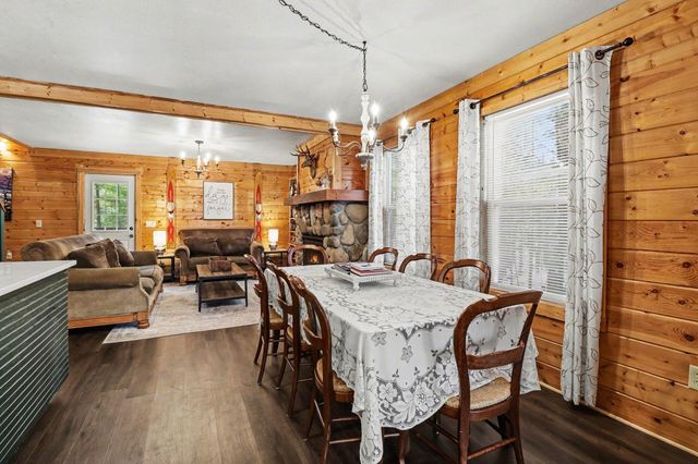 5526 W Longbridge Road, Pentwater, MI 49449