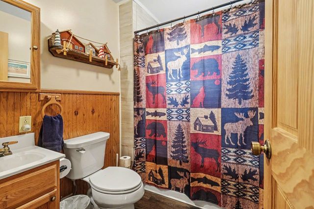 5526 W Longbridge Road, Pentwater, MI 49449