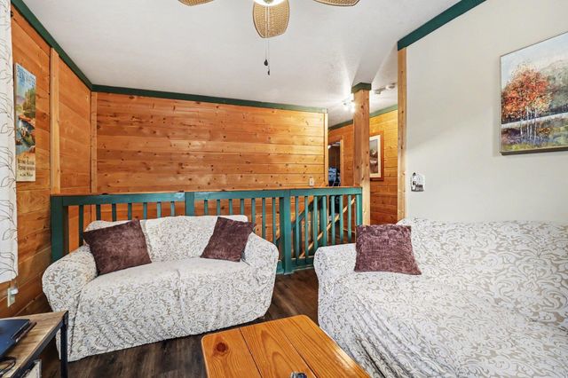 5526 W Longbridge Road, Pentwater, MI 49449