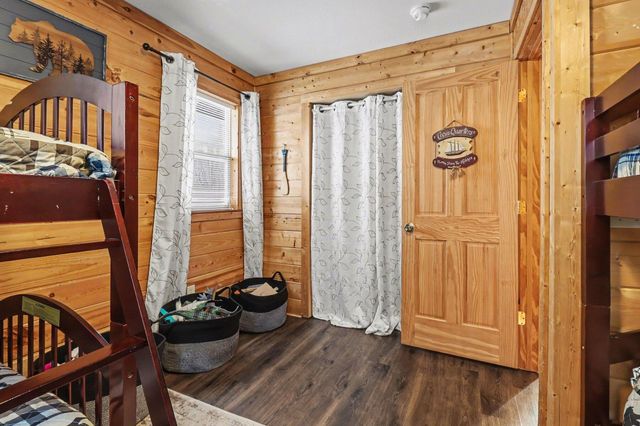 5526 W Longbridge Road, Pentwater, MI 49449