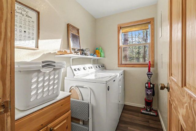 5526 W Longbridge Road, Pentwater, MI 49449