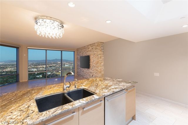 322 Karen Avenue 4202, Las Vegas, NV 89109