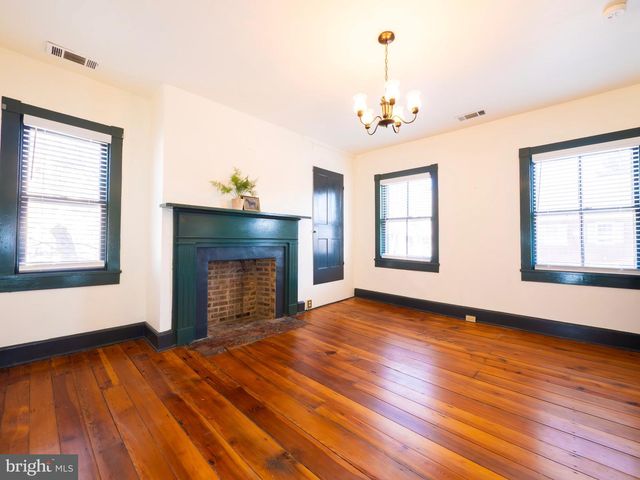 703 S LOUDOUN ST, Winchester, VA 22601