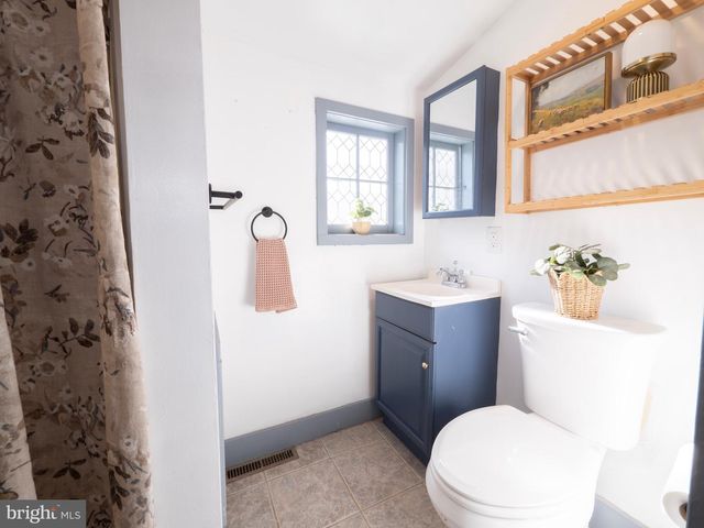 703 S LOUDOUN ST, Winchester, VA 22601